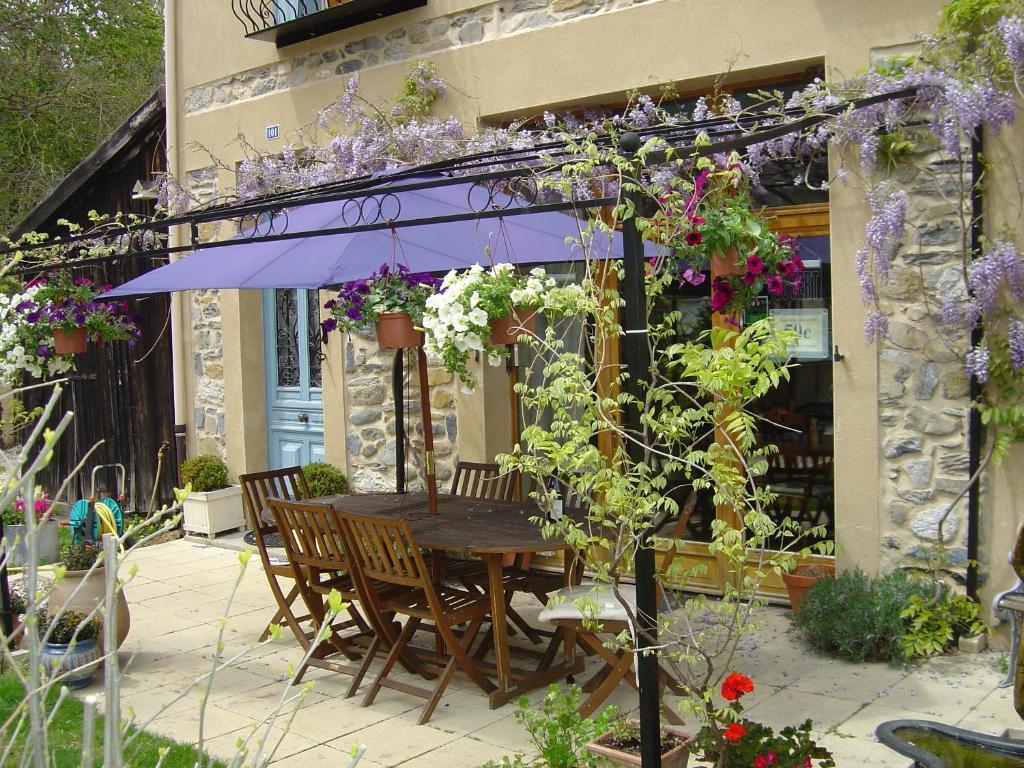Aux Quatre Saisons Axat Bed & Breakfast Luaran gambar